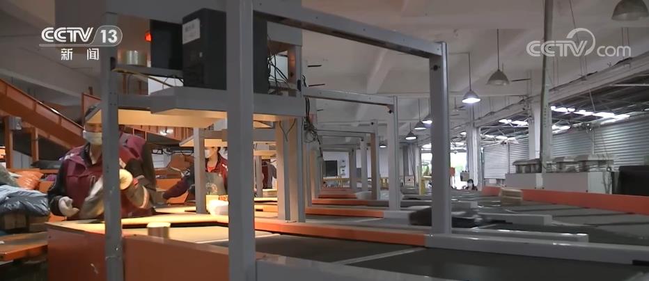 電商新業態新模式彰顯活力 跨境電商進出口同比增長9.8%