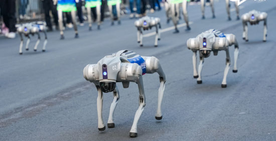 領跑AI新賽道 在發展新質生産力的競速中長安汽車行穩致遠_fororder_副本首場AI馬拉松燃情背後，凸顯中國智造搶佔新興賽道的強大勢能504