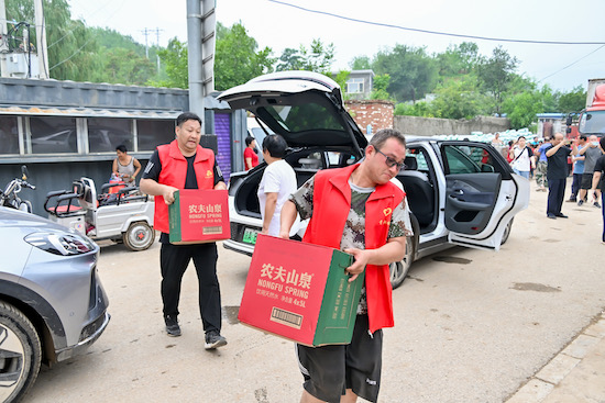 極致守護大愛前行 極狐車友和極狐汽車雙向奔赴馳援房山災區_fororder_image001