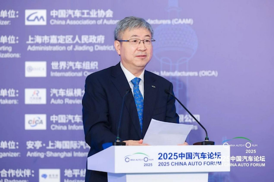 從“引進”到“輸出” 中國汽車全球化走出特色航路  位置：要聞列表+移動端資訊_fororder_[8]從“引進”到“輸出” 中國汽車全球化走出特色航路2678
