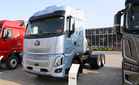 圖片默認標題_fororder_【15】乘龍H7 Pro創贏版LNG牽引車：大馬力提效 低氣耗創富142