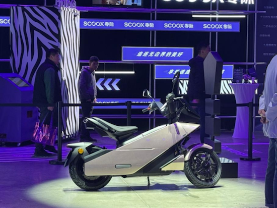 高端兩輪賽道迎來“破局者” SCOOX零際攜首款新時代都市科技潮摩X7全球首秀 位置：焦點圖+移動端圖_fororder_【5】高端兩輪賽道迎來“破局者” SCOOX零際攜首款新時代都市科技潮摩X7全球首秀1038