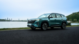 燃油SUV王者歸來 “新一代三好SUV”第四代博越L上市限時價9.29-11.99萬元 以四大越級實力開啟燃油SUV智慧平權時代