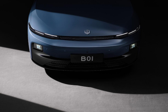 零跑B01全球首秀：定義年輕人的高品質智慧轎車新標杆 位置：資訊+移動端資訊_fororder_【10】零跑B01全球首秀：定義年輕人的高品質智慧轎車新標杆2582