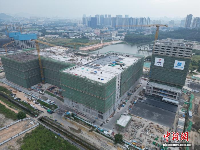 深圳飛榮達新能源智慧製造基地項目主體結構全面封頂