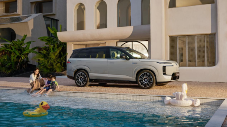 重塑家庭豪華SUV新標準 騰勢N8L上市  位置：焦點圖+移動端圖_fororder_【2】重塑家庭豪華SUV新標準 騰勢N8L上市457