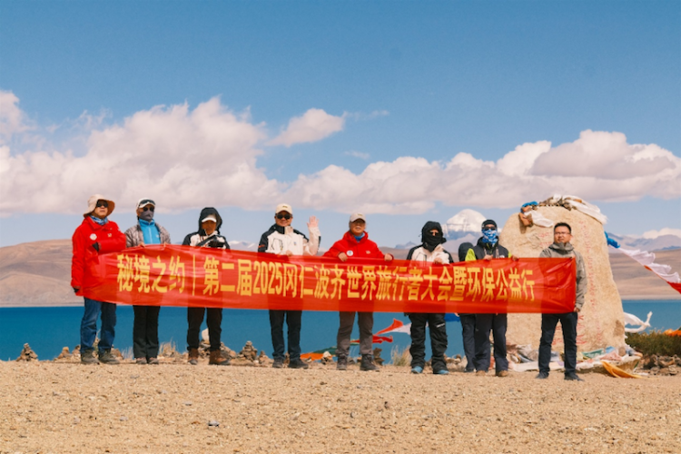 奇瑞風雲X3L閃耀雪域高原 護航岡仁波齊世界旅行者大會暨環保公益行圓滿收官  位置：資訊_fororder_【8】奇瑞風雲X3L閃耀雪域高原 護航岡仁波齊世界旅行者大會暨環保公益行圓滿收官3440