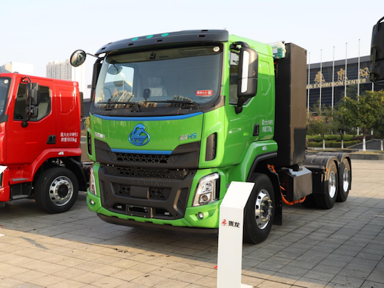 乘龍H5純電牽引車：動力續航兼備 引領運輸行業革新  位置：資訊_fororder_【13】乘龍H5純電牽引車：動力續航兼備 引領運輸行業革新323