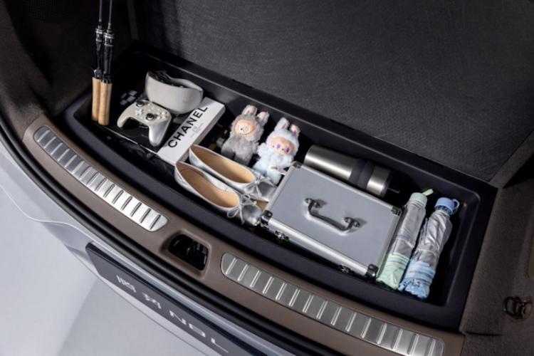 重塑家庭豪華SUV新標準 騰勢N8L上市  位置：焦點圖+移動端圖_fororder_【2】重塑家庭豪華SUV新標準 騰勢N8L上市776