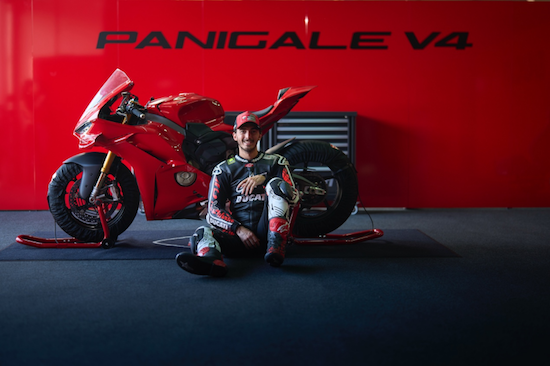 【資訊+移動端資訊】杜卡迪全新Panigale V4正式上市 重新定義高性能騎行時代_fororder_【2】杜卡迪全新Panigale V4正式上市 重新定義高性能騎行時代2739
