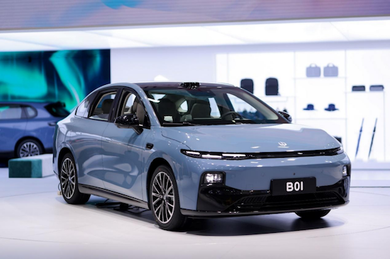 零跑B01全球首秀：定義年輕人的高品質智慧轎車新標杆 位置：資訊+移動端資訊_fororder_【10】零跑B01全球首秀：定義年輕人的高品質智慧轎車新標杆640