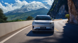 20萬預算優選 舒適大氣SUV：東風奕派eπ008五座版