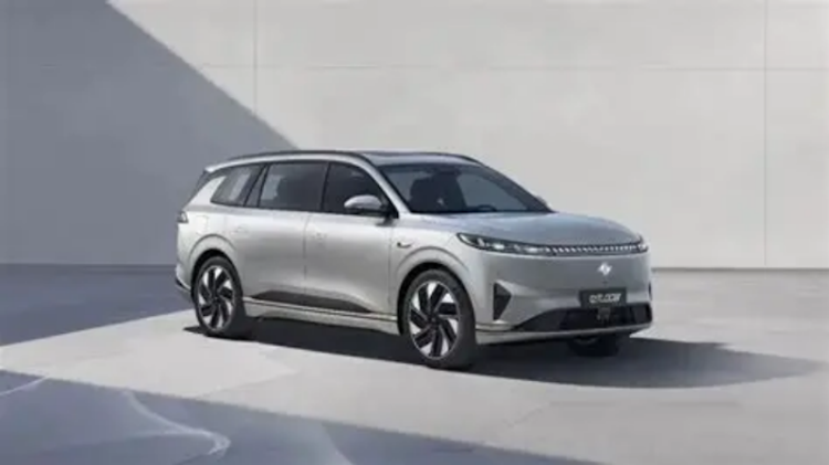 20萬級家用SUV：誰才是真正的“全家安全移動艙”？  位置：資訊_fororder_【6】20萬級家用SUV：誰才是真正的“全家安全移動艙”？748