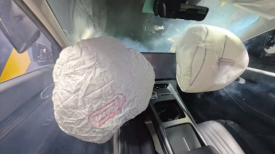 每一次碰撞都是對汽車安全極致追求的實踐 位置：資訊_fororder_【2】每一次碰撞都是對汽車安全極致追求的實踐1038