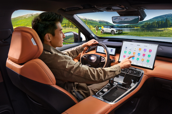 燃油SUV王者歸來 “新一代三好SUV”第四代博越L上市限時價9.29-11.99萬元 以四大越級實力開啟燃油SUV智慧平權時代_fororder_【2】“新一代三好SUV”第四代博越L上市限時價9.29-11.99萬元 以四大越級實力開啟燃油SUV智慧平權時代2571