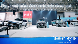 【資訊+移動端資訊】“智慧越野第一車”東風猛士M817閃耀2025華中國際車展