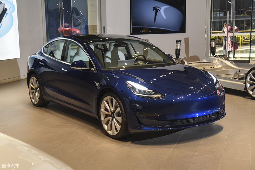 汽車頻道【2月13日】【首頁汽車資訊圖+今日焦點】特斯拉Model 3充電功率破紀錄