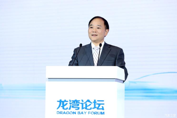 汽車頻道【智慧網聯圖】李書福：智慧駕駛的前提是確保交通安全