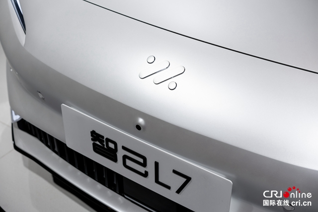 汽車頻道【專題1內車展新聞+焦點資訊】智己L7“天使輪版”全球預售價格40.88萬元_fororder_智己L7亮相上海車展