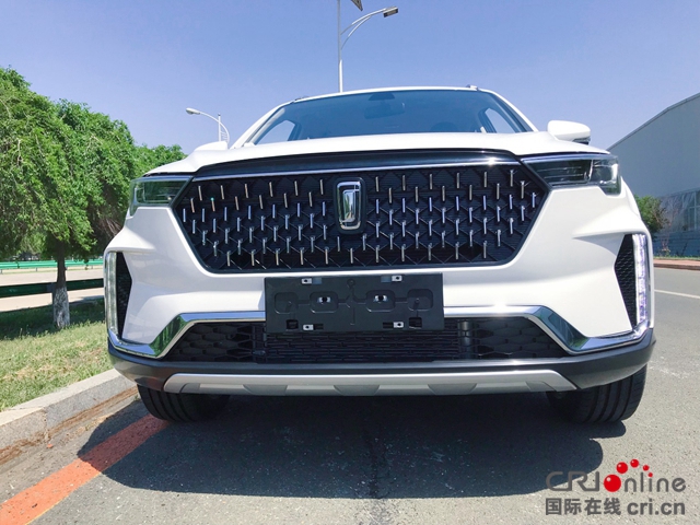 汽車頻道【供稿】【資訊】真容潮范十足 一汽奔騰T家族新車T33實車圖曝光
