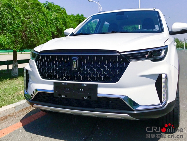 汽車頻道【供稿】【資訊】真容潮范十足 一汽奔騰T家族新車T33實車圖曝光