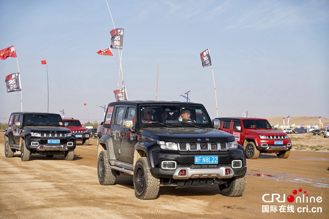 【汽車頻道 資訊+焦點輪播圖】2021阿拉善英雄會：橫看颯野側馭風輛輛40皆不同_fororder_image017