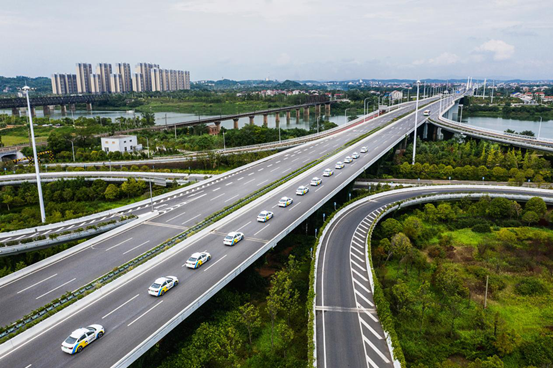 【汽車頻道 資訊+要聞列表】“新基建”按下加速鍵 打造智慧交通新範本