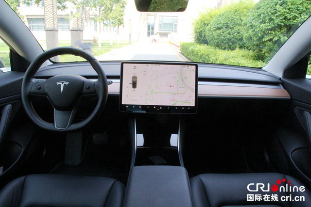 圖片默認標題_fororder_03Model 3極簡的內飾設計