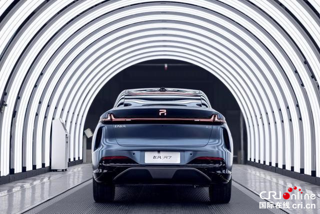 極智高階純電SUV飛凡R7預製量産車下線_fororder_image003