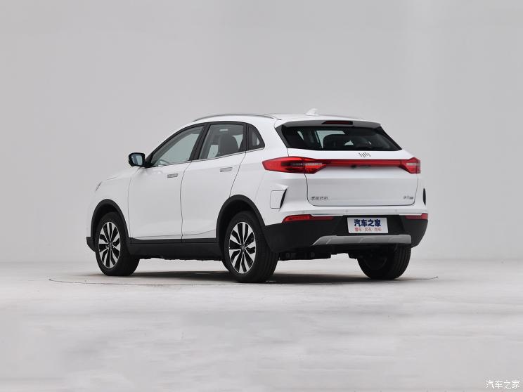 汽車頻道【8月12日】【首頁汽車資訊列表+要聞列表】補貼後16.98萬起 新款威馬EX5 520上市
