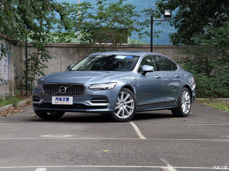 汽車頻道【8月19日】【首頁汽車資訊列表+要聞列表+頭條新聞紅條】售49.99-61.39萬 新款沃爾沃S90 T8上市