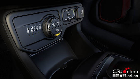 1.3T+9AT動力 2023款Jeep自由俠海外發佈_fororder_image003