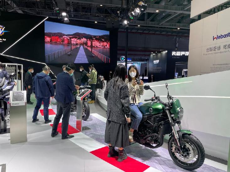 【首頁+頭條新聞】來自第五屆進博會汽車展區的觀察