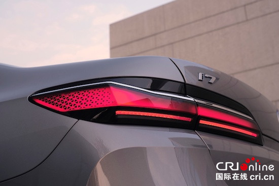 為什麼説全新BMW i7是寶馬最強的7係？_fororder_image004