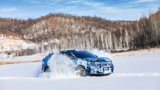 挑戰-40℃極寒黑河 東風風神全新SUV“皓瀚”贏得“首秀”_fororder_image003