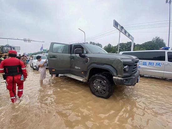 風雨同心 東風公司全力馳援抗洪搶險在行動_fororder_image005
