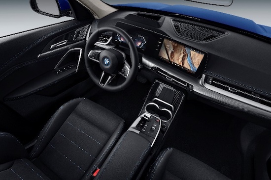 讓生活 別開生面 寶馬“最年輕”的電動車創新純電動BMW iX1上市_fororder_image004