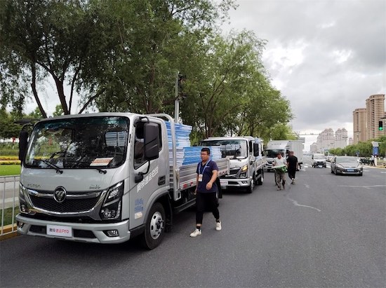 哈爾濱國際馬拉鬆開賽 福田奧鈴再次參與服務保障_fororder_image003