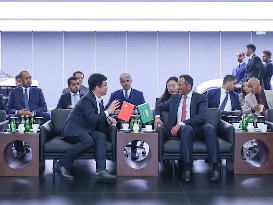 沙特工業和礦産資源部部長班達爾·胡萊夫到訪高合汽車_fororder_image005