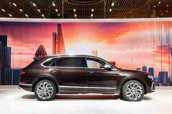 賓利汽車攜全係車型亮相2023廣州國際車展_fororder_image003