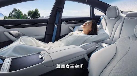 華為黑科技巔峰之作 智界S7上市24.98萬元起_fororder_image007