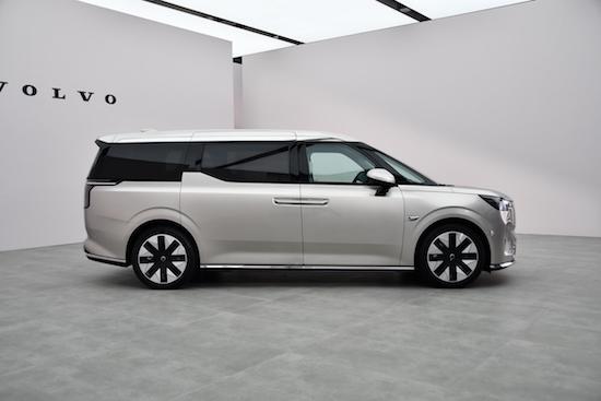 安全、豪華全拿捏 沃爾沃EM90驚艷亮相2023廣州車展_fororder_image002