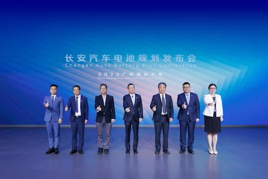 創造新生態 引領新價值 長安汽車成就動力電池行業燈塔_fororder_image011