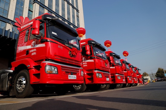 輕量化精品重卡 陜汽德禦Q300牽引車山東區域盛大上市_fororder_image005