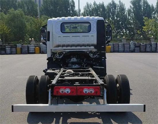 龍年開大G 生意杠杠滴 90後小夥耿師傅和領航大G的開年新生意_fororder_image005