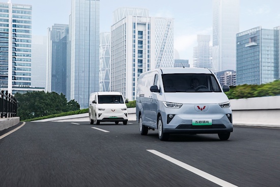 進入“7萬級時代” 五菱揚光重新定義新能源商用車_fororder_image001