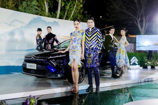 不止于轎車 輕奢休旅范 2024款凡爾賽C5 X &全新版本旅不凡優雅登場_fororder_image016