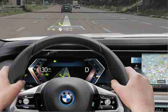 致敬歷史 更定義未來 BMW新世代概念車帶來平視顯示技術的量子飛躍_fororder_0f20920526eb010a9195a1ac0838469d
