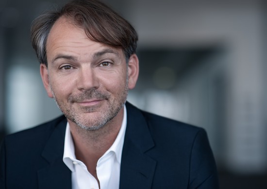 致敬歷史 更定義未來 BMW新世代概念車帶來平視顯示技術的量子飛躍_fororder_e9f3a30c0d03603186b6b170fa1e0cc1