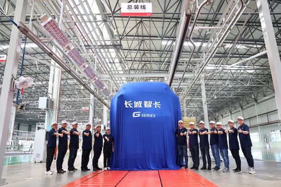 長城汽車首款正向研發重卡PT車型正式下線_fororder_image005